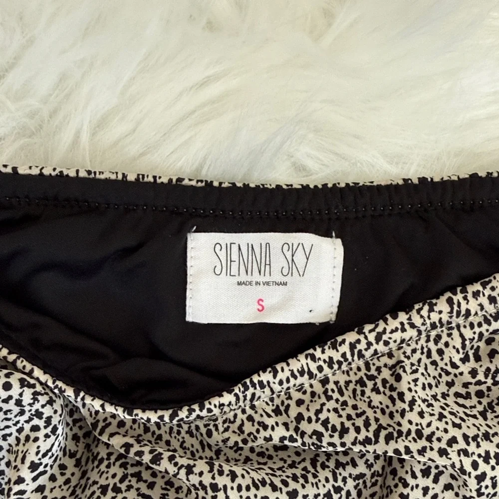 Sienna Sky Women's Animal Printed A-Line Midi Skirt NWOT - Picture 2 of 6